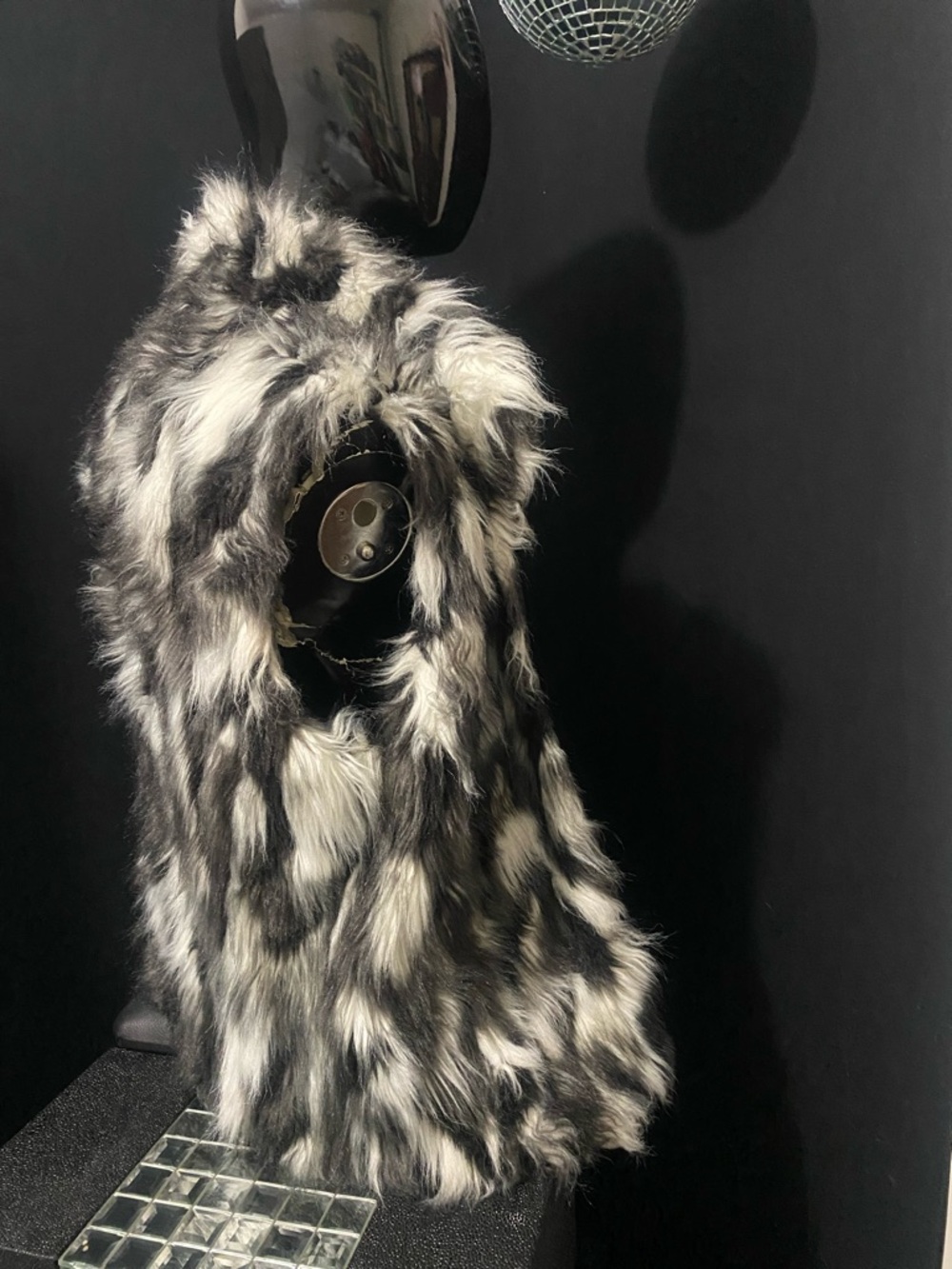 Marc New York Black and White Faux Fur Vest - Picture 2 of 15
